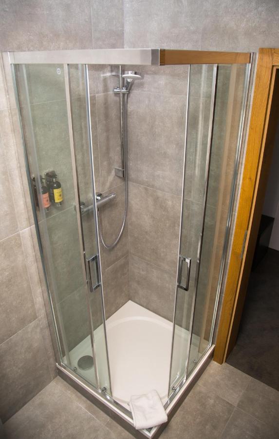 Snowland Apartmany Valča Buitenkant foto